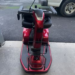 Celebrity X3 Wheels Skooter 