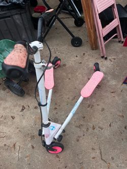 Kids Pink and White Swing Scooter