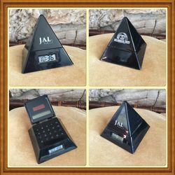 Collectible Vintage Promotional Japan Airlines Solar Clock/Calculator.