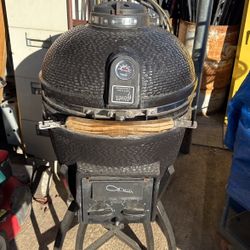 Charcoal grill