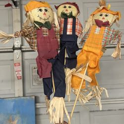 Thanksgiving/Fall/Autumn Yard Decorations- Small Scarecrows 