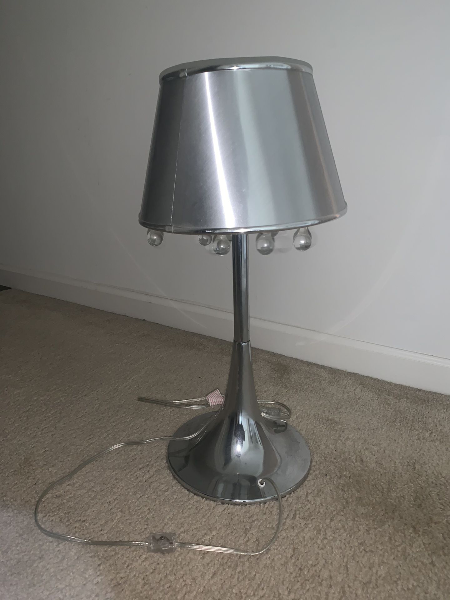 1 single Lamp