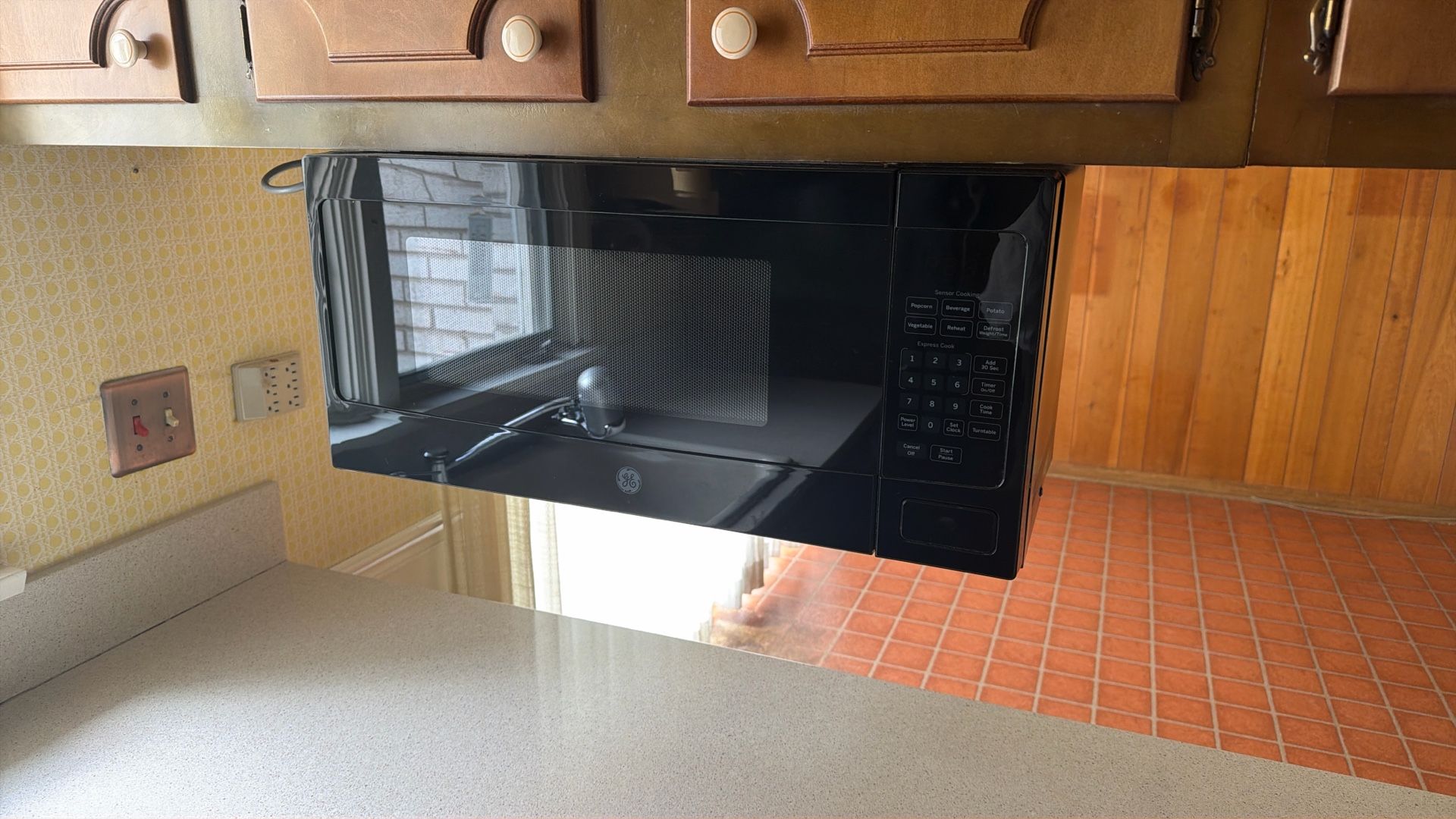 Microwave GE Microwaves