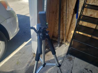 Camera Tripod with Pan Head