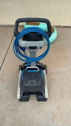 Dolphin Escape Pool Cleaner