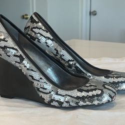 COACH “DASSI” Leopard Sequins Wedge NIB SZ 6.5