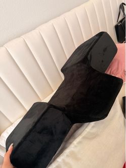 Black Velvet Lash Pillow