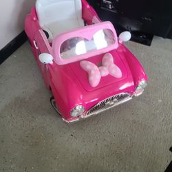Minie Mouse Battery Car
