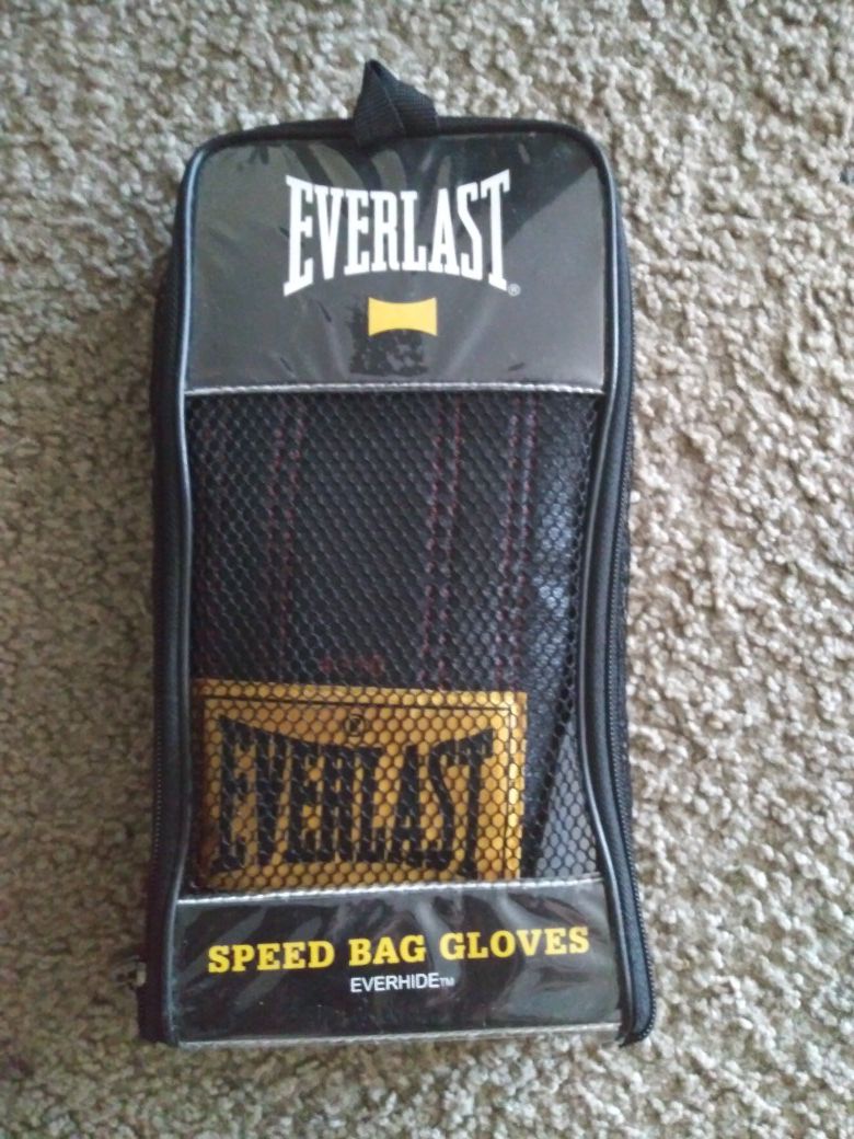Brand new speed bag gloves