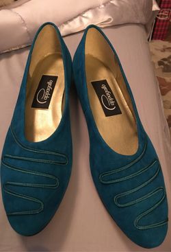 Pappagallo Women’s slip on shoes in turquoise suede shoes -10M
