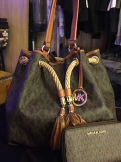 Michael Kors Tote bag & matching Michael Kors Wallet