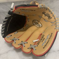 Kids Size 10 Rawlings Baseball Glove 