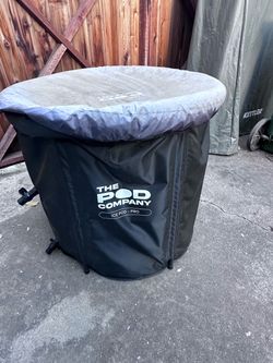 Ice Pod Pro Cold Plunge with insulated lid