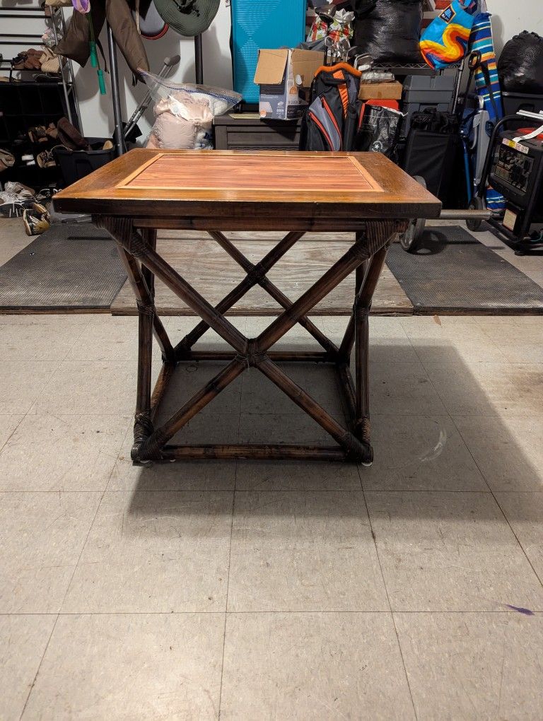 Wood/Wicker End Table