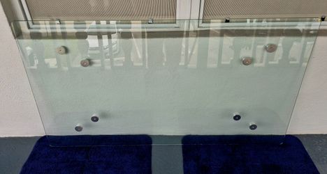 Designer Tempered Glass Table • Office Chairs