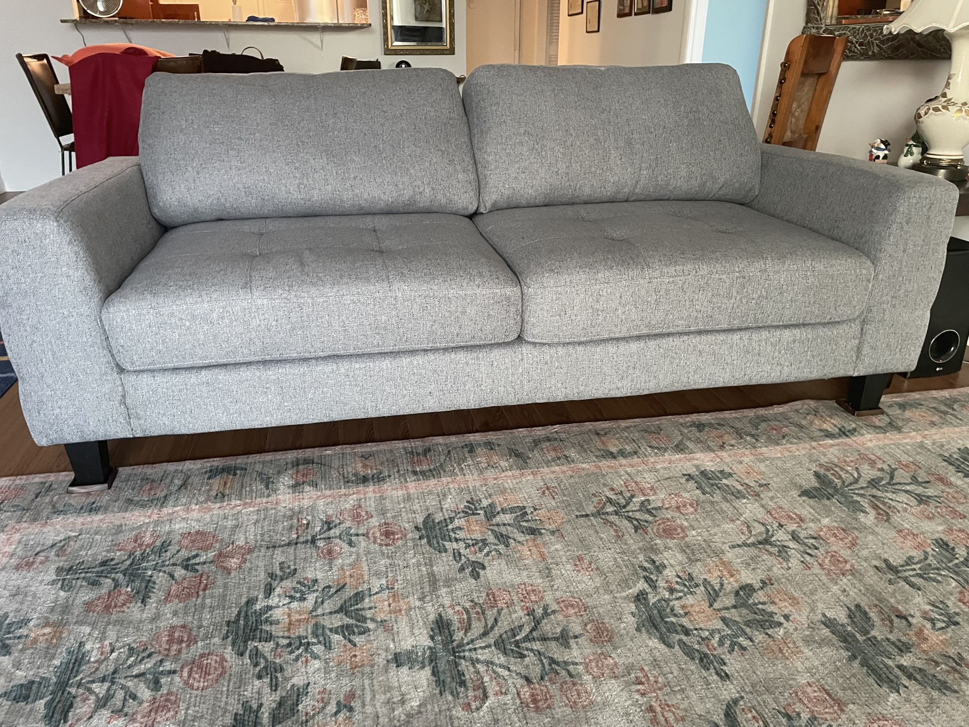Sofa Free