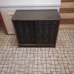 Tv Stand/ Storage Cabinet With Sliding Doors 