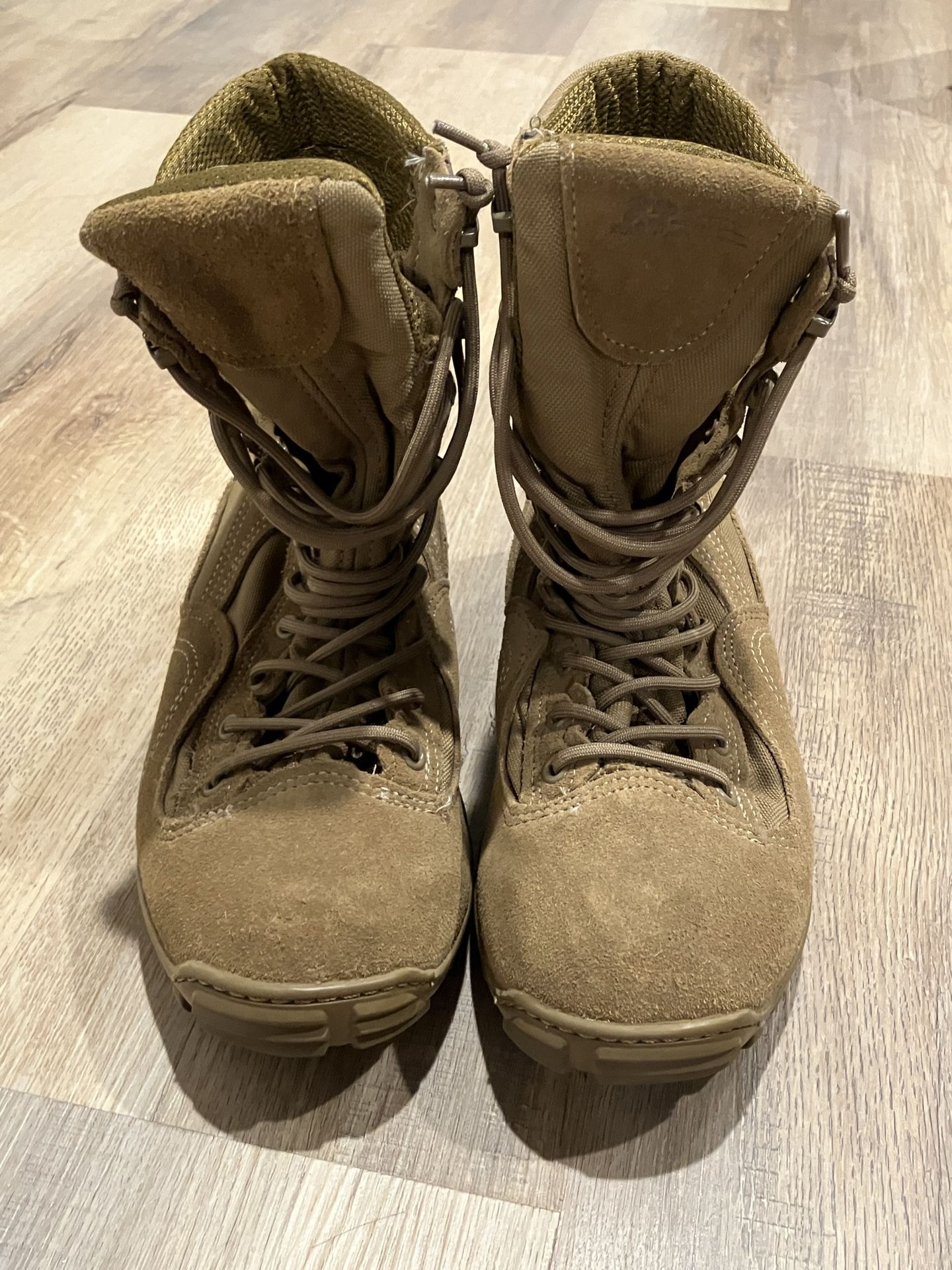 US Military Boots (New) Belleville Sabre Size 7.5 Purchased On Base At Post Exhange