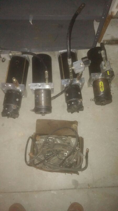 Reds lowrider 4 pumps with solenoid & battery cables