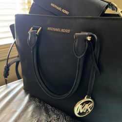 MK Black Medium Size Purse 