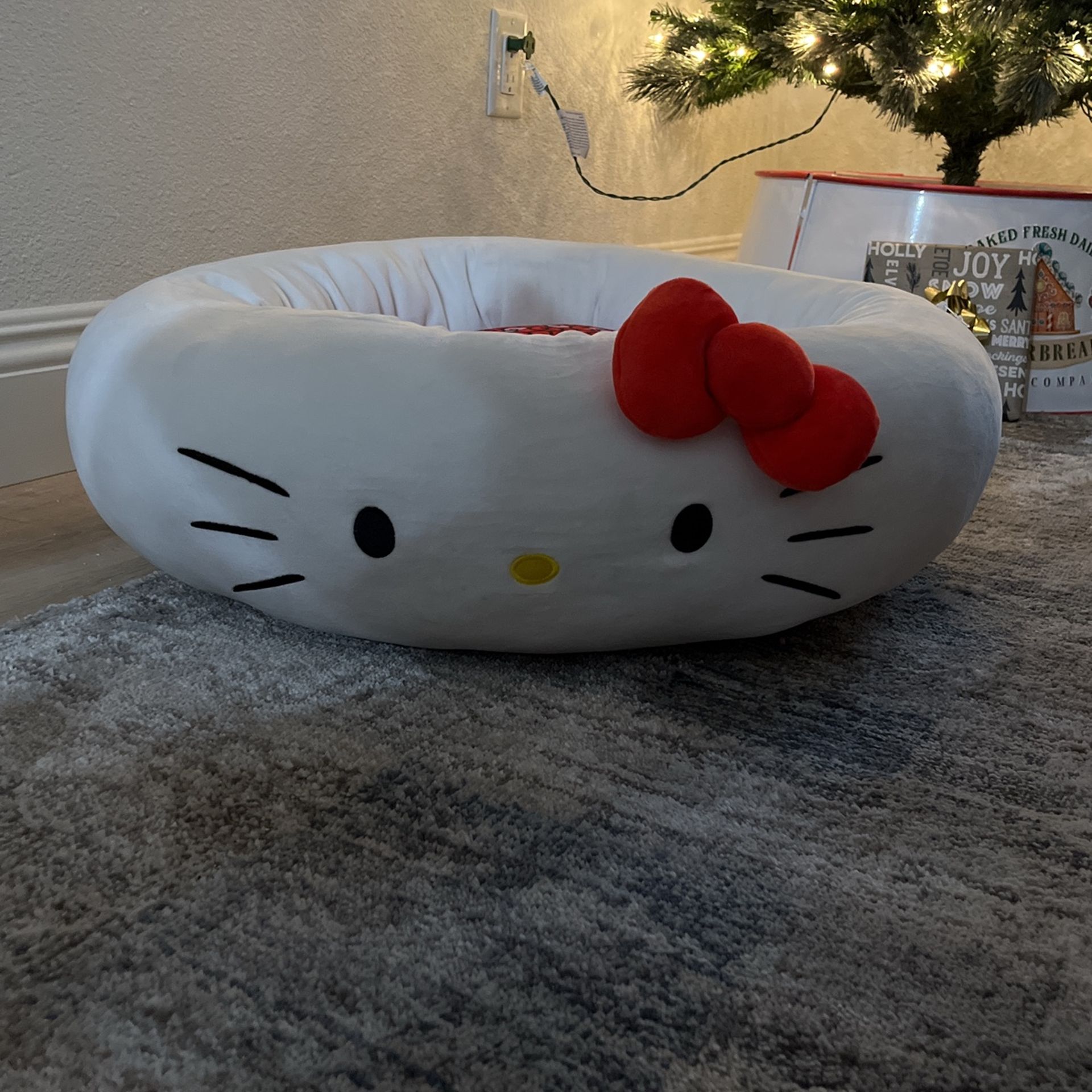 Hello Kitty Small Dog Bed