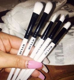 Eyeshadow brushes