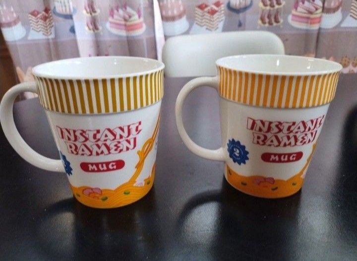 Set of 2 Instant Ramen Large Ceramic Mugs (Never Drank From)