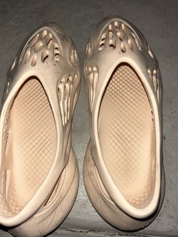 yeezy foam runners