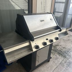 Outdoor Gas Grill