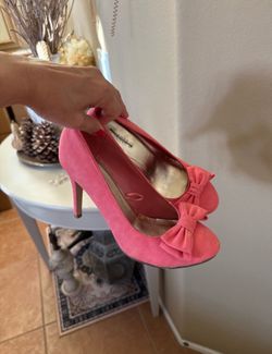 Woman shoes like new