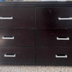 Moving Sale!!!! Wardrobe Closet, Dressers, Office Desk etc