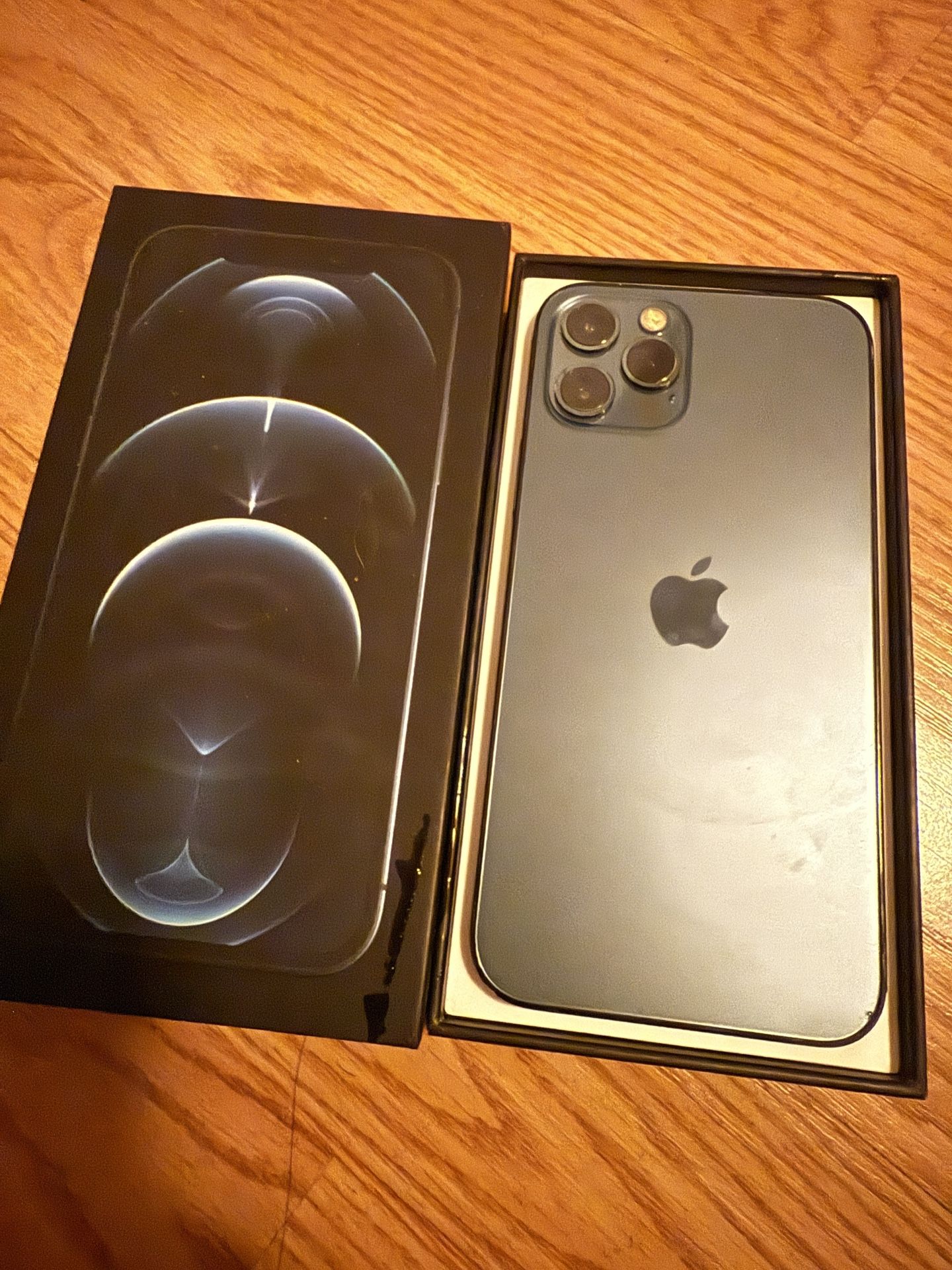iPhone 12 Pro Navy