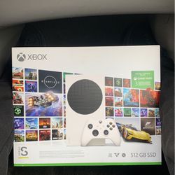 Xbox Series S Starter Bundle with 512GB All-Digital Console, 3 Months of Game Pass Ultimate and Wireless Controller