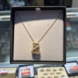 Necklace With Pendant 