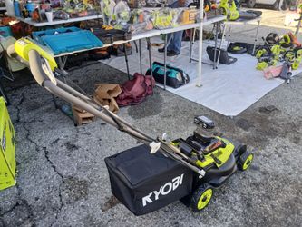 Maquina Ryobi 18v Para Cortar pasto 13 pulgadas bateria 4.0  y cargador