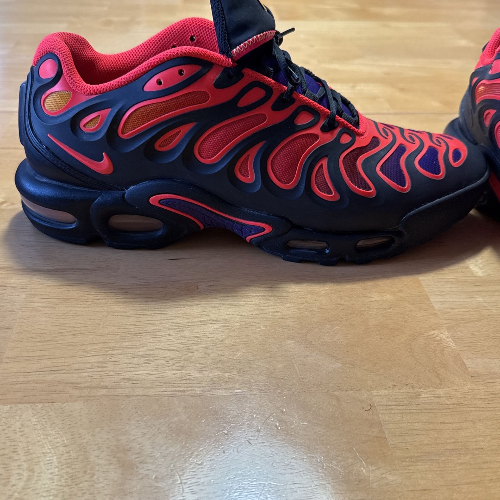 Barely Used Nike Air max Pro Plus Drift