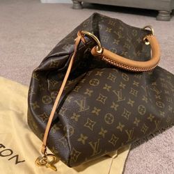 Louis Vuitton Artsy NEW