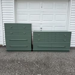 Vintage Mid Century MCM Chest of Drawers & Double Dresser