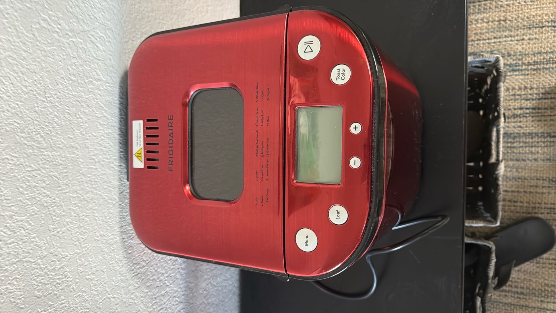 Frigidaire EBRM100 2LB Bread Maker 15 Programs LCD Display Non Stick RED READ