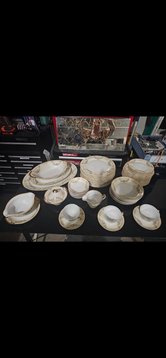 2 Sets Of China