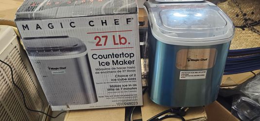 Magic Chef
27 lbs. Bullet Ice Countertop Ice Maker in Stainless Steel