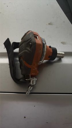 Palm nailer