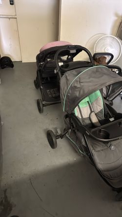 He And She car seats