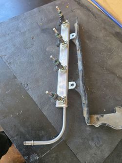 08-17 Mitsubichi LANCER Fuel Rail