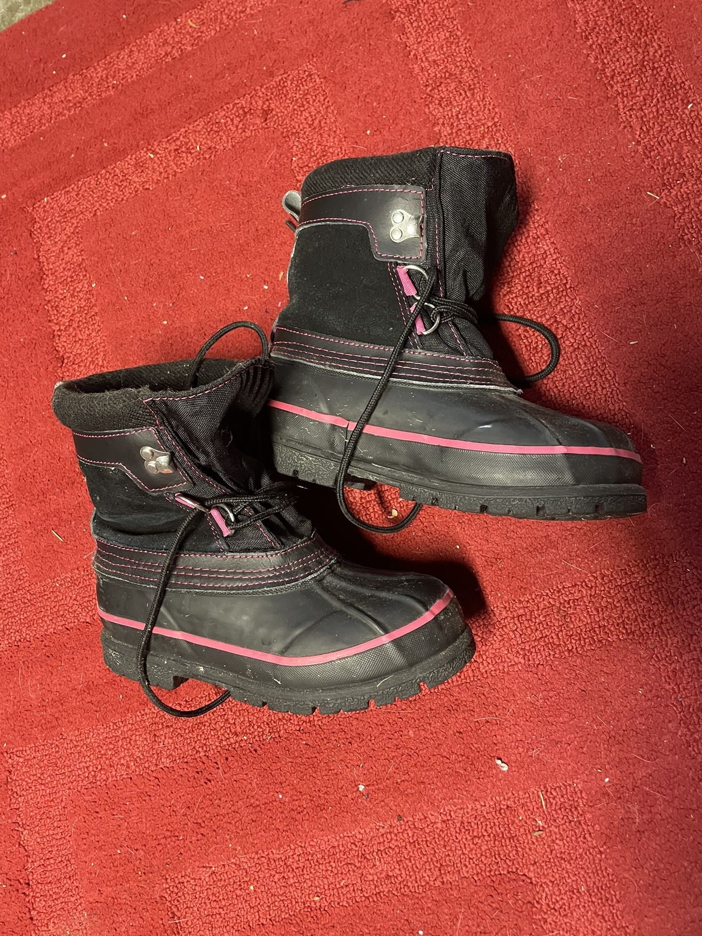 Girls Snow boots Size 3