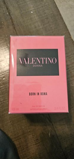 Valentino perfume from Sam’s Club — sweet, gorgeous, and smells absolutely amazing! ✨😍