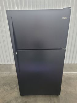 Whirlpool 20.5cu ft Refrigerator W/Top Freezer
