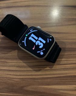 Apple Nike Watch Series 6