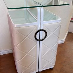 Beautiful Mobile White Glass Bar Table Decor Chrome 