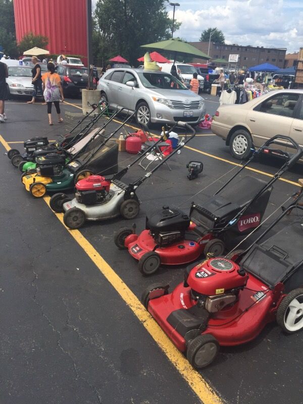 Swap o Rama Lawnmowers! Sunday's Alsip IL